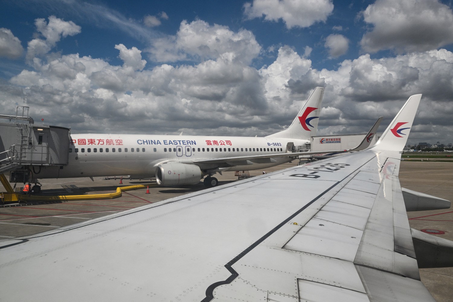 China Eastern planes