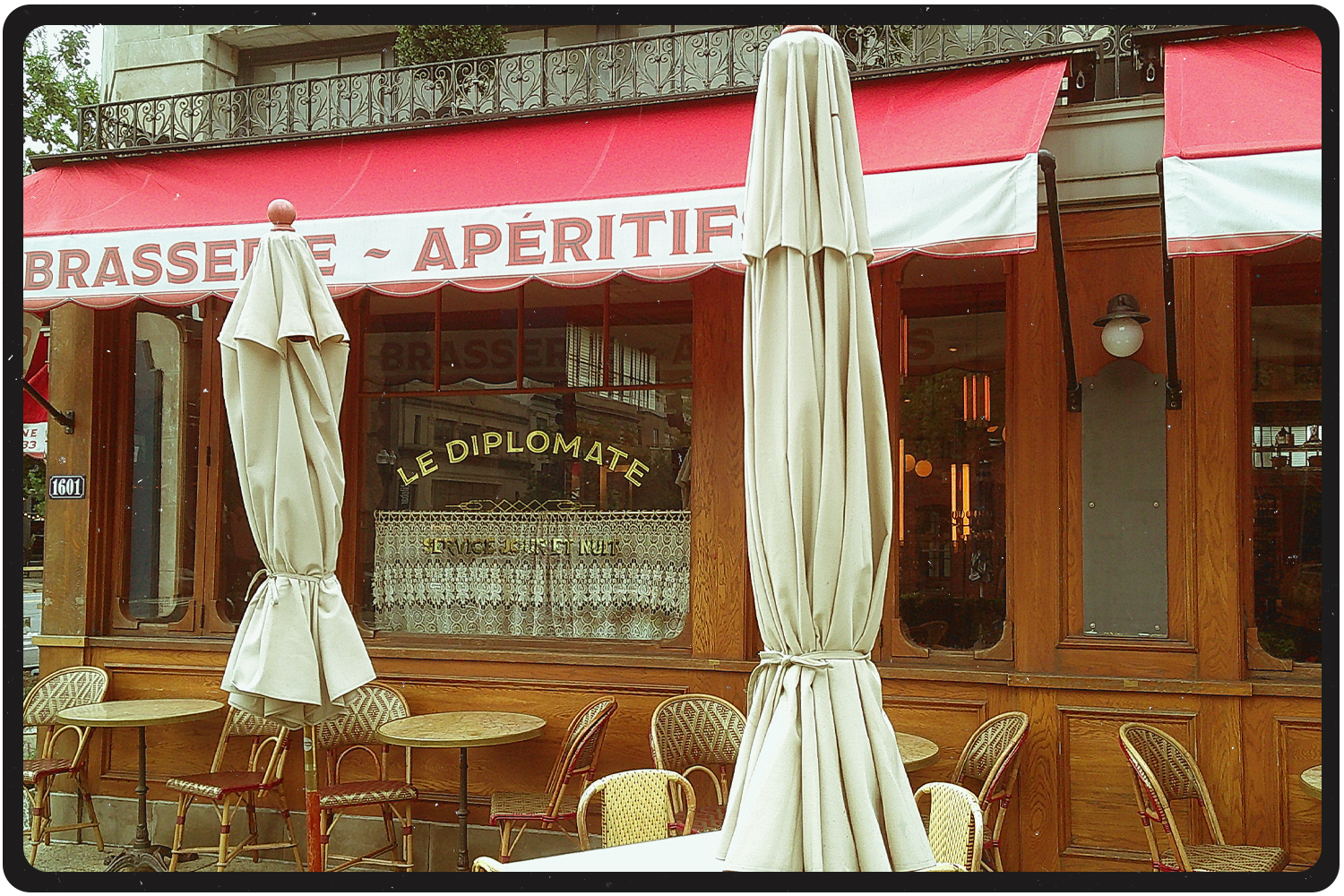 Le Diplomate