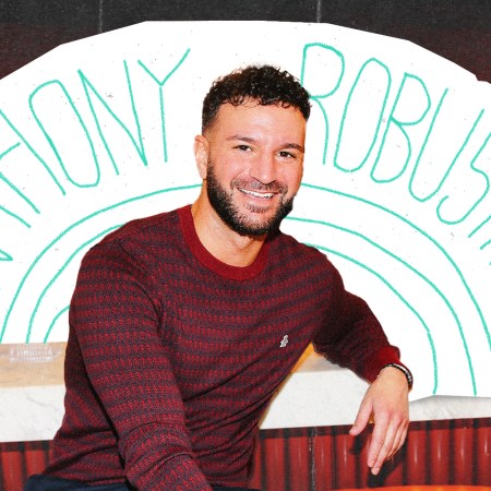 Anthony Robustiano: From Social Media Stardom to the Stand-Up Comedy Stage