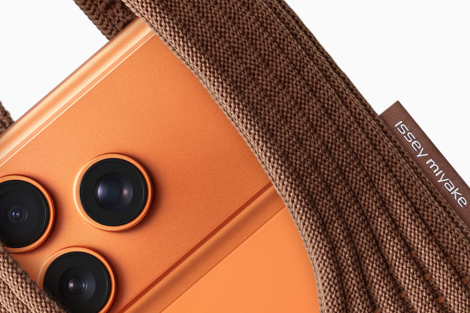 Issey Miyake and Apple Are Releasing a Pleated iPhone Pouch