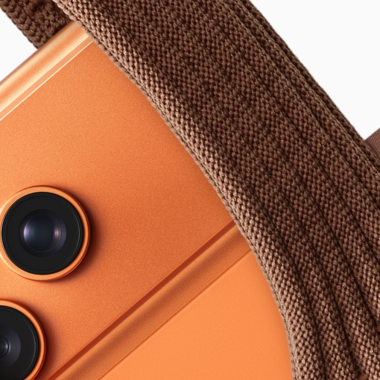 Issey Miyake x Apple