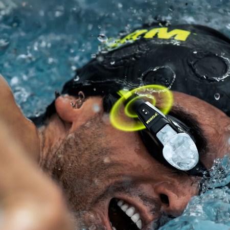 Form smart googles for swimming
