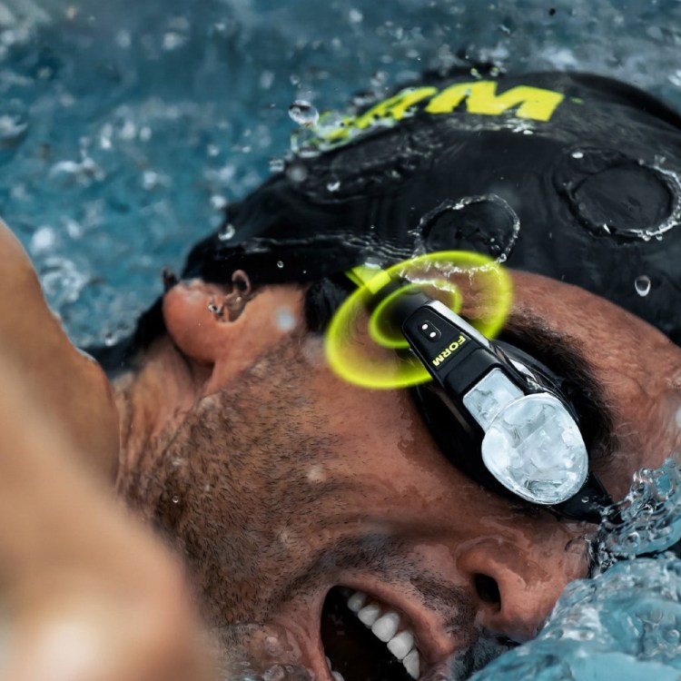 Form smart googles for swimming