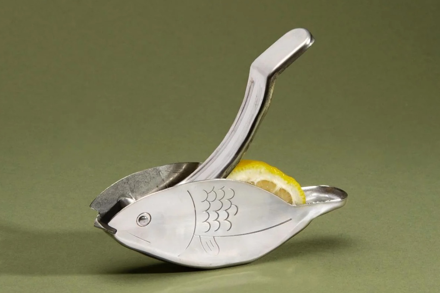 Gohar World Stainless Steel Fish Lemon Squeezer