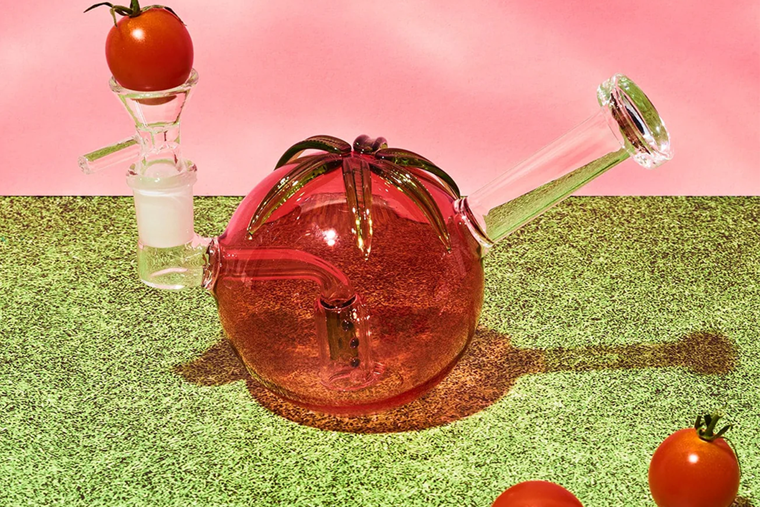 Friends NYC Tomato Globe Bong