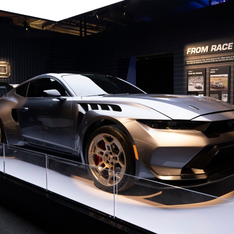 Ford Mustang immersive exhibit