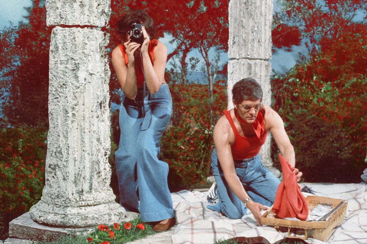 On Your Next Date, Go Color Hunting