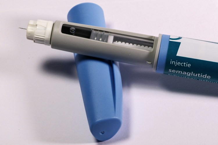 GLP-1 drug injector