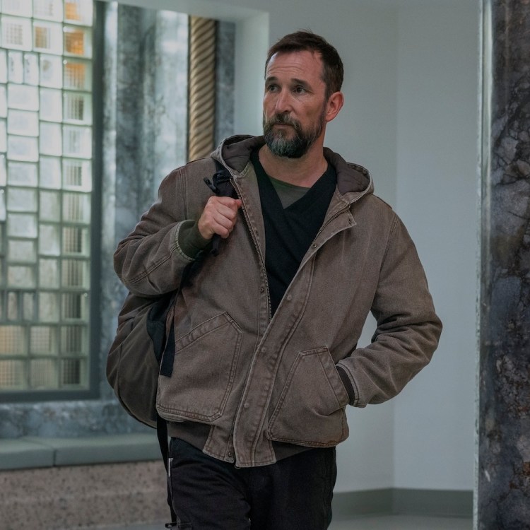 Dr Robby wearing a hoodie in the TV show "The Pitt"