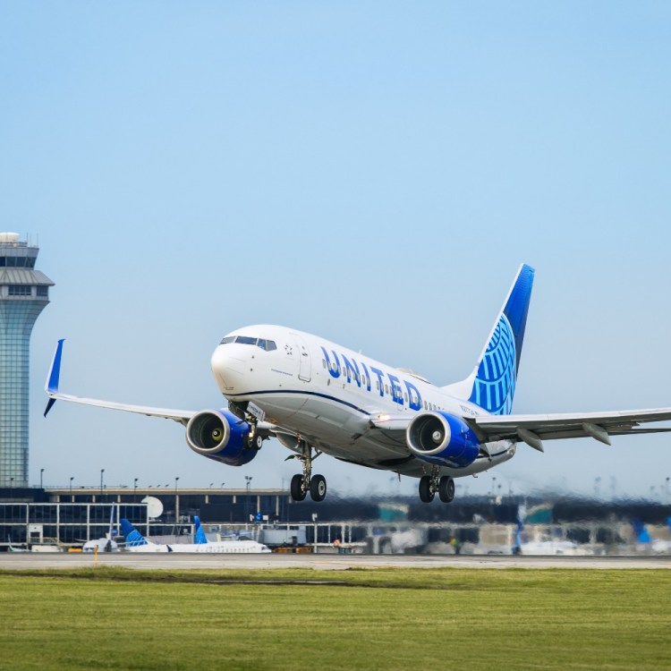 United Airlines flight at O'Hare Airport