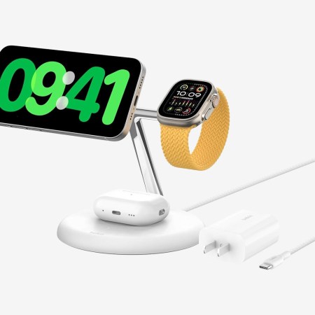 Belkin MagSafe-Compatible 3-in-1 Wireless Charger Stand