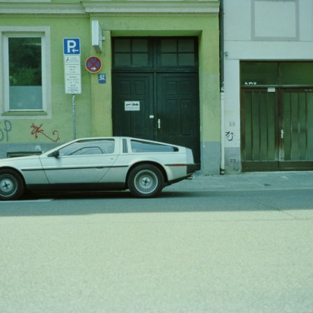 DeLorean DMC-12