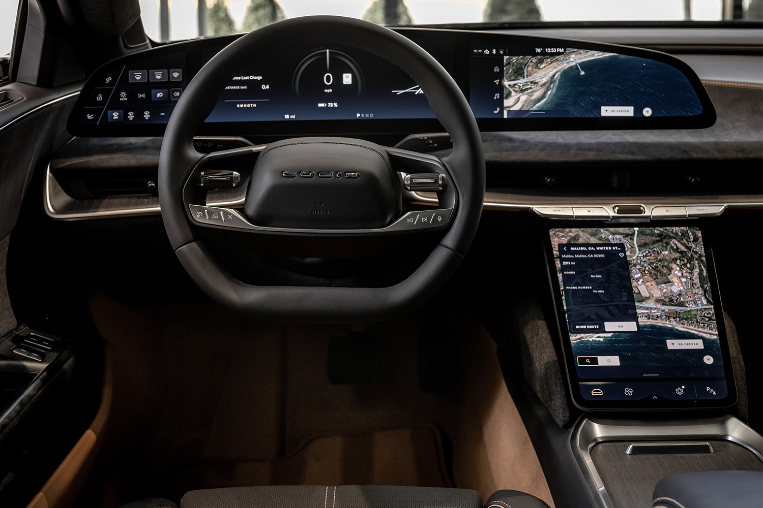 The dashboard, steering wheel and center console inside the Lucid Air Grand Touring