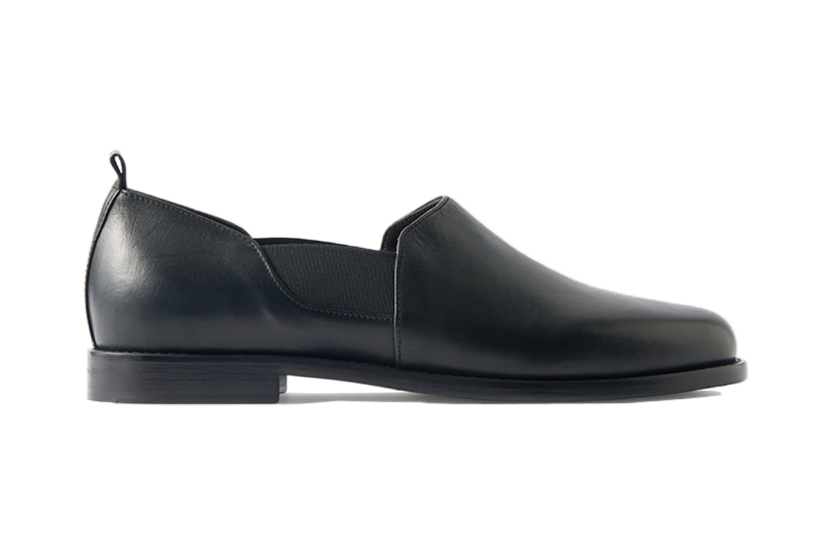 A Kind Of Guise Fano Leather Slippers