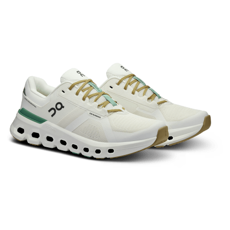 On Cloudrunner 2 on transparent background