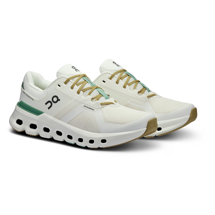 On Cloudrunner 2 on transparent background