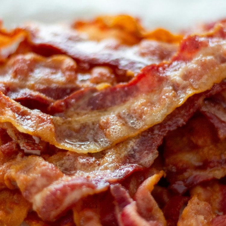 Cooked bacon