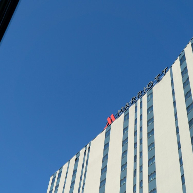 Marriott signage atop a hotel