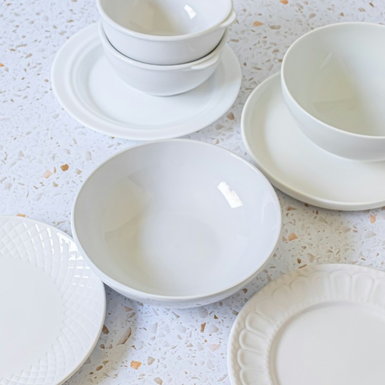 Plates on a speckled background