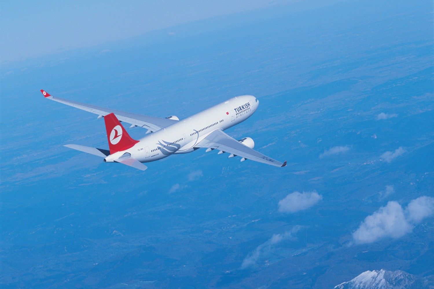 Turkish Airlines plane in flight