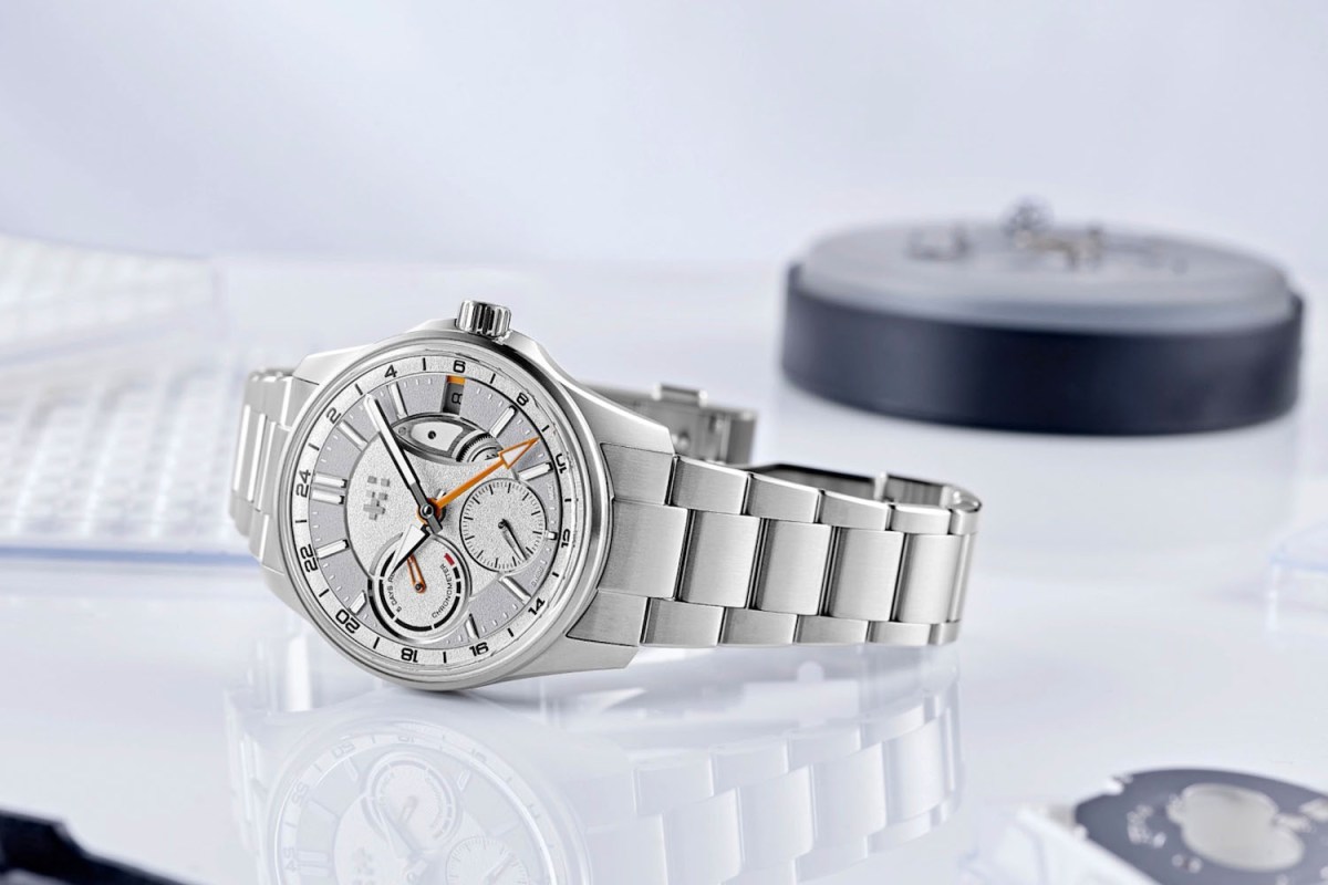 Christopher Ward C63 True GMT