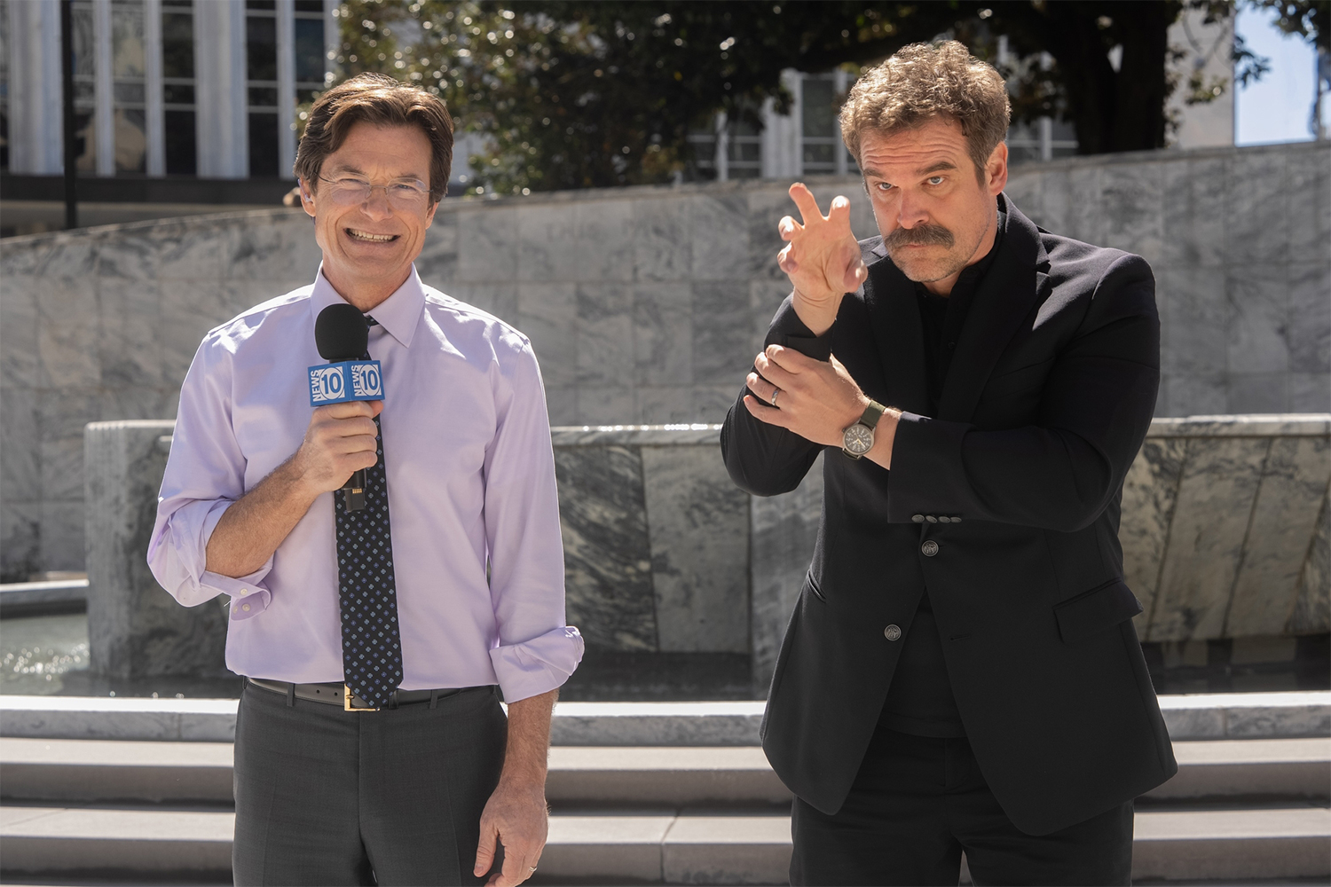 Jason Bateman and David Harbour in "DTF St. Lous"