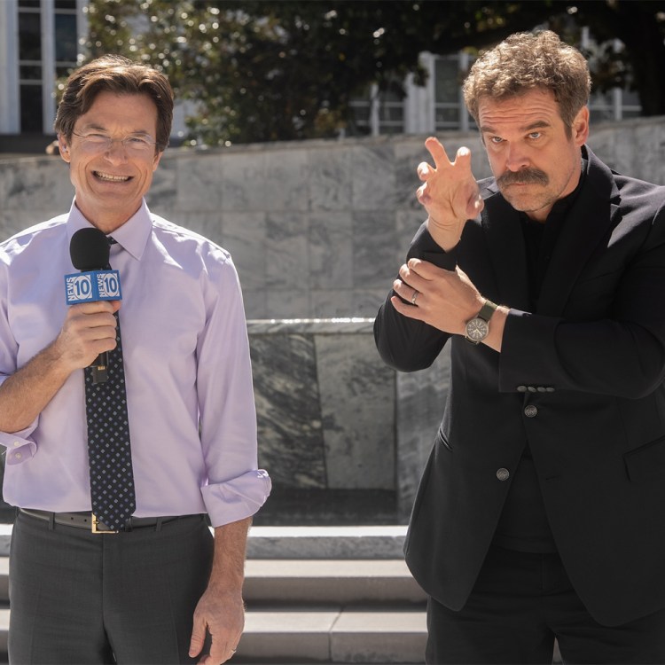 Jason Bateman and David Harbour in "DTF St. Lous"
