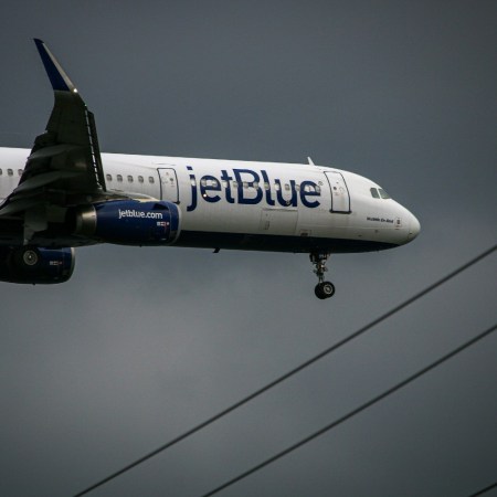 JetBlue flight landing