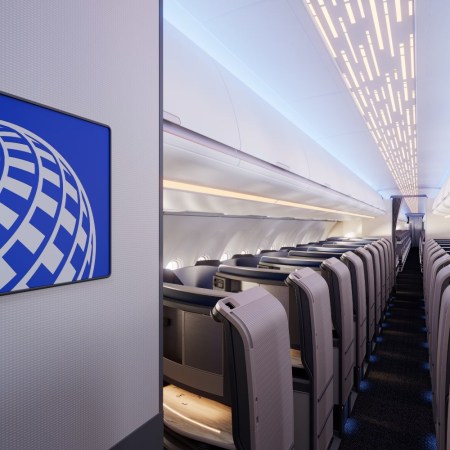 United Airlines Polaris Class seats