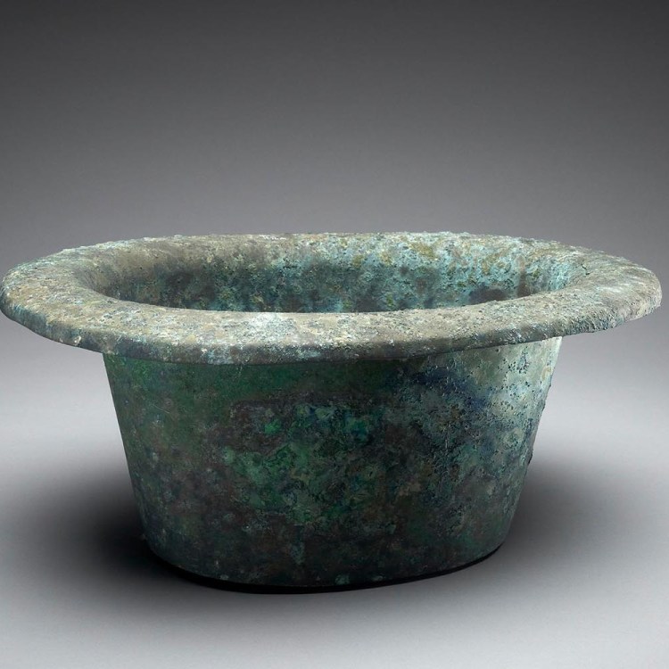An ancient Roman vessel (possibly a chamber pot) at the British Museum