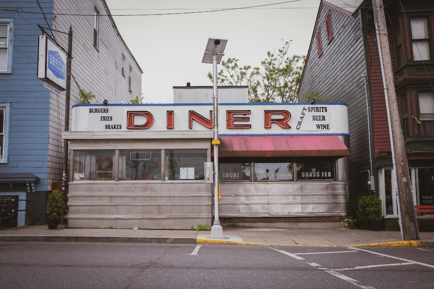 How Do You Legally Define a Diner?