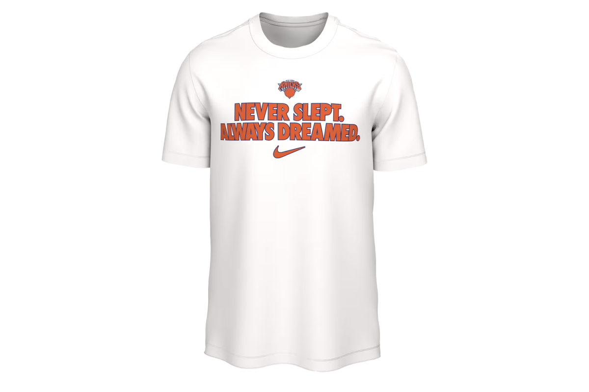 New York Knicks Nike Men’s Basketball T-Shirt