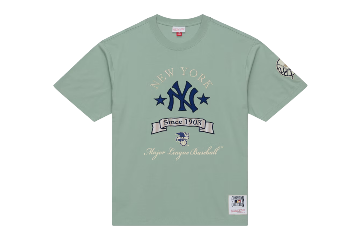 Mitchell & Ness New York Yankees Green Yacht Rock Premium T-Shirt