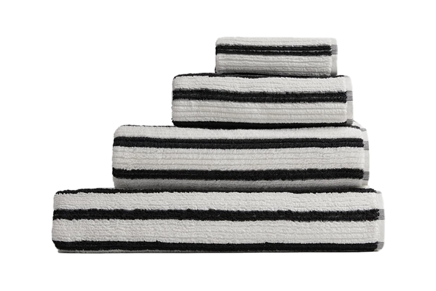 Upgrade Your Pool Set-Up With These Plush Resort Towels
