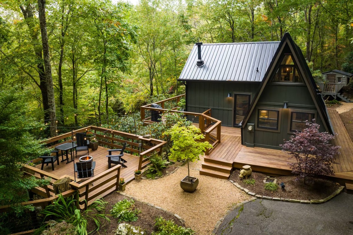 Modern A-Frame Chalet — Blowing Rock, North Carolina